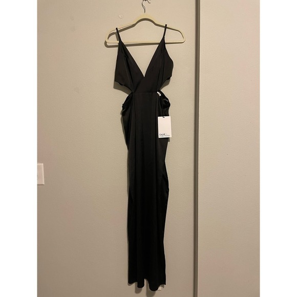 NWT Fame & Partners Shiny‎ Black Strappy Formal Dress Cutouts Slit Size 8 - Picture 2 of 10